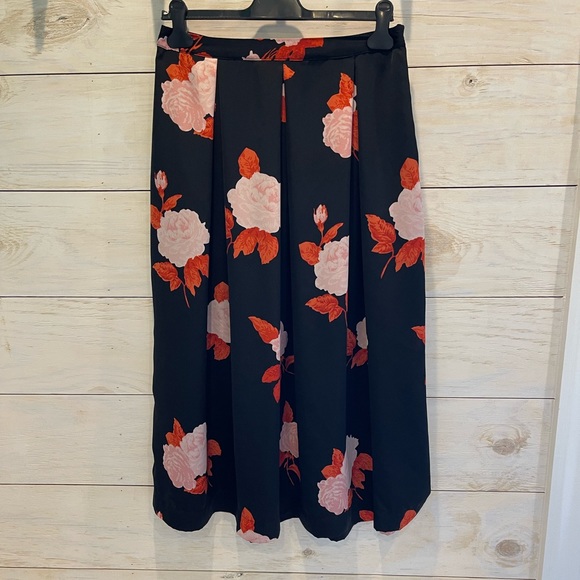 Who What Wear Dresses & Skirts - Silky skirt